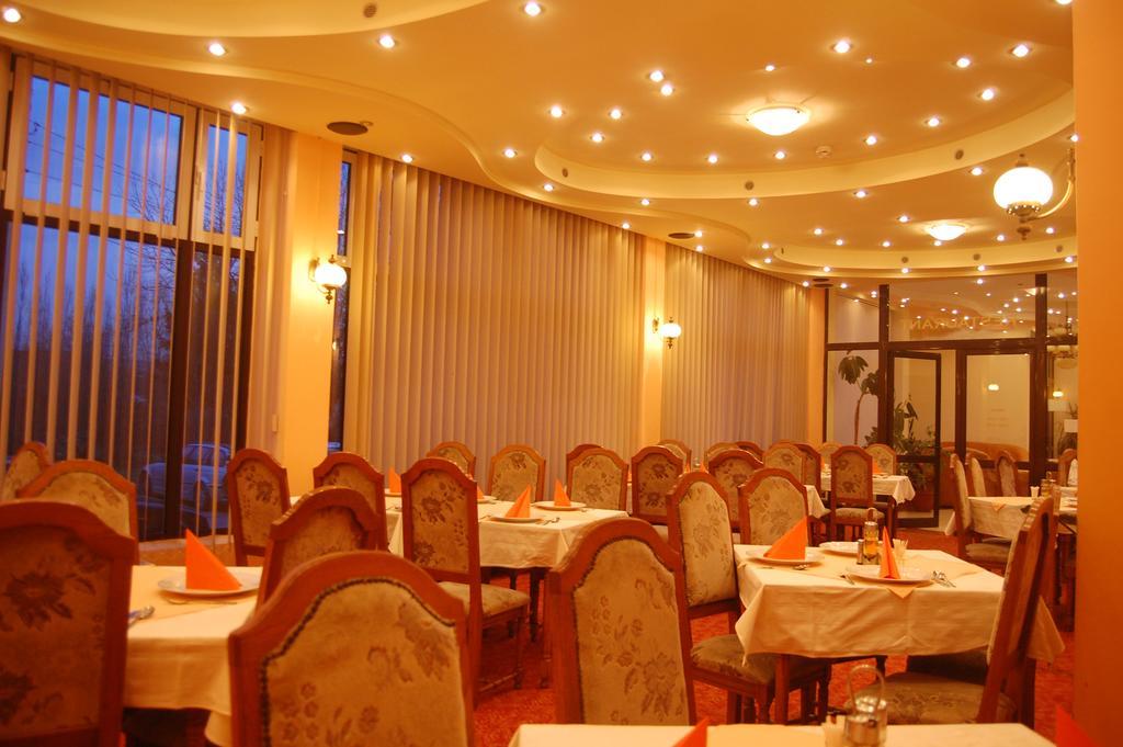 Hotel Everest Marosvásárhely Kültér fotó