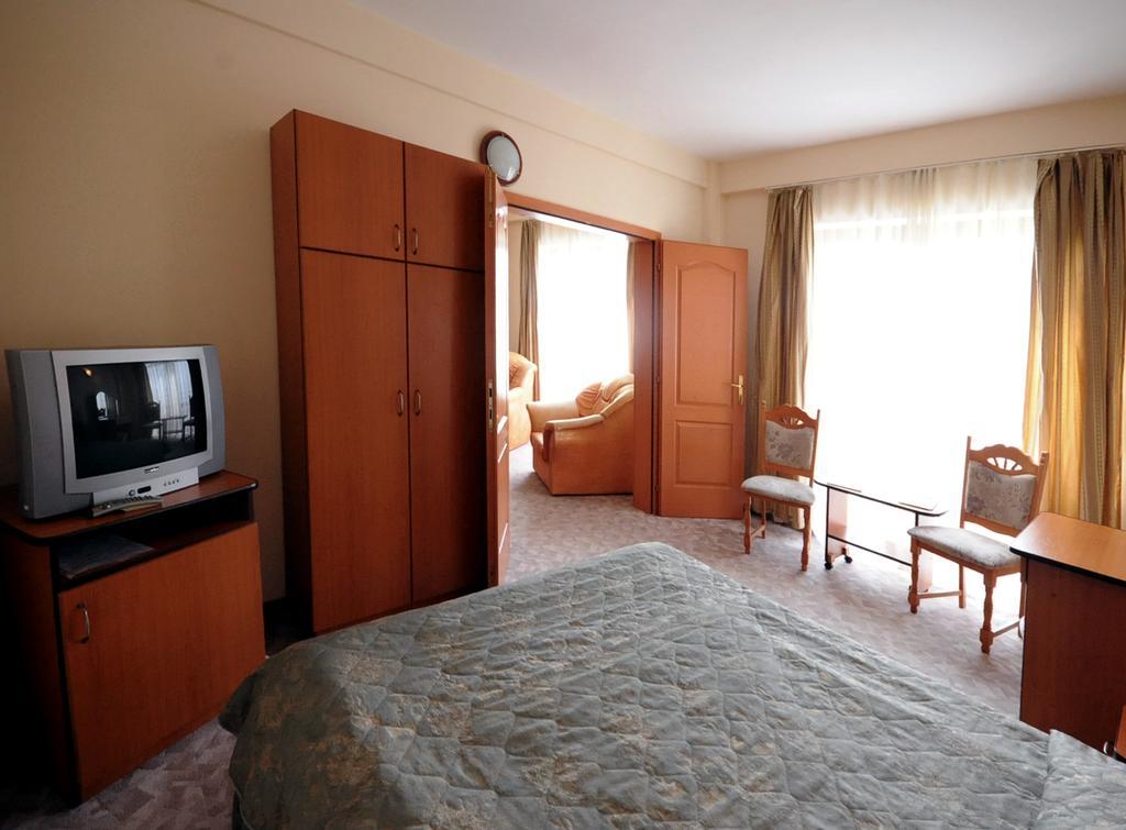 Hotel Everest Marosvásárhely Kültér fotó