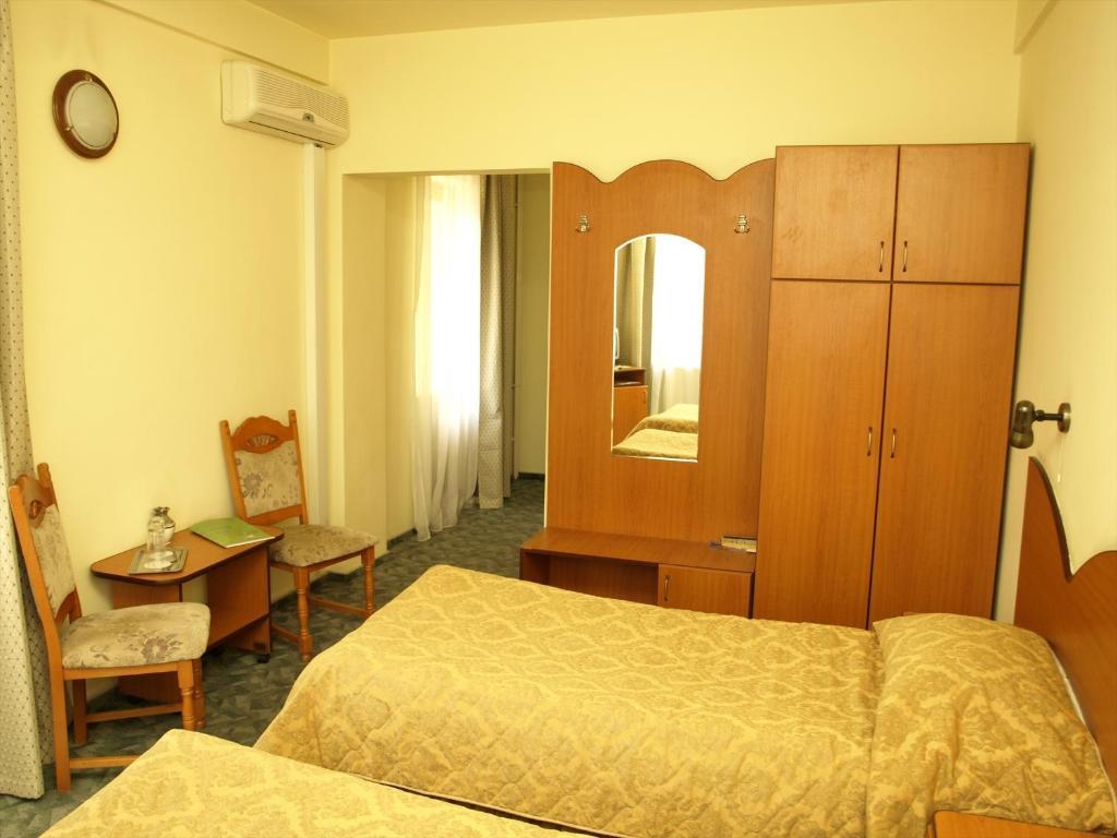 Hotel Everest Marosvásárhely Szoba fotó